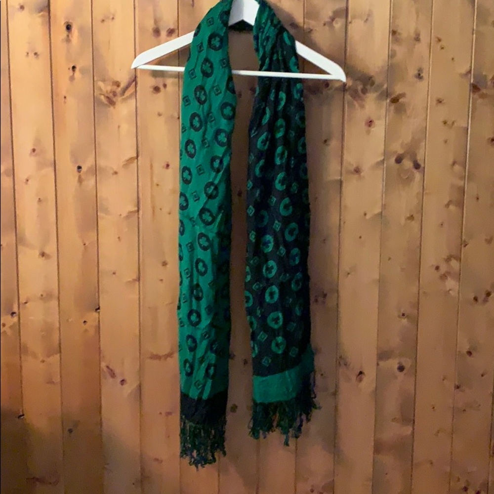 Shamrock scarf